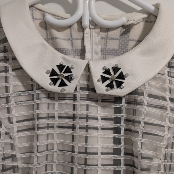 7. Modifier White and Black Checkered Dress Size Small (S) - Picture 2 of 8